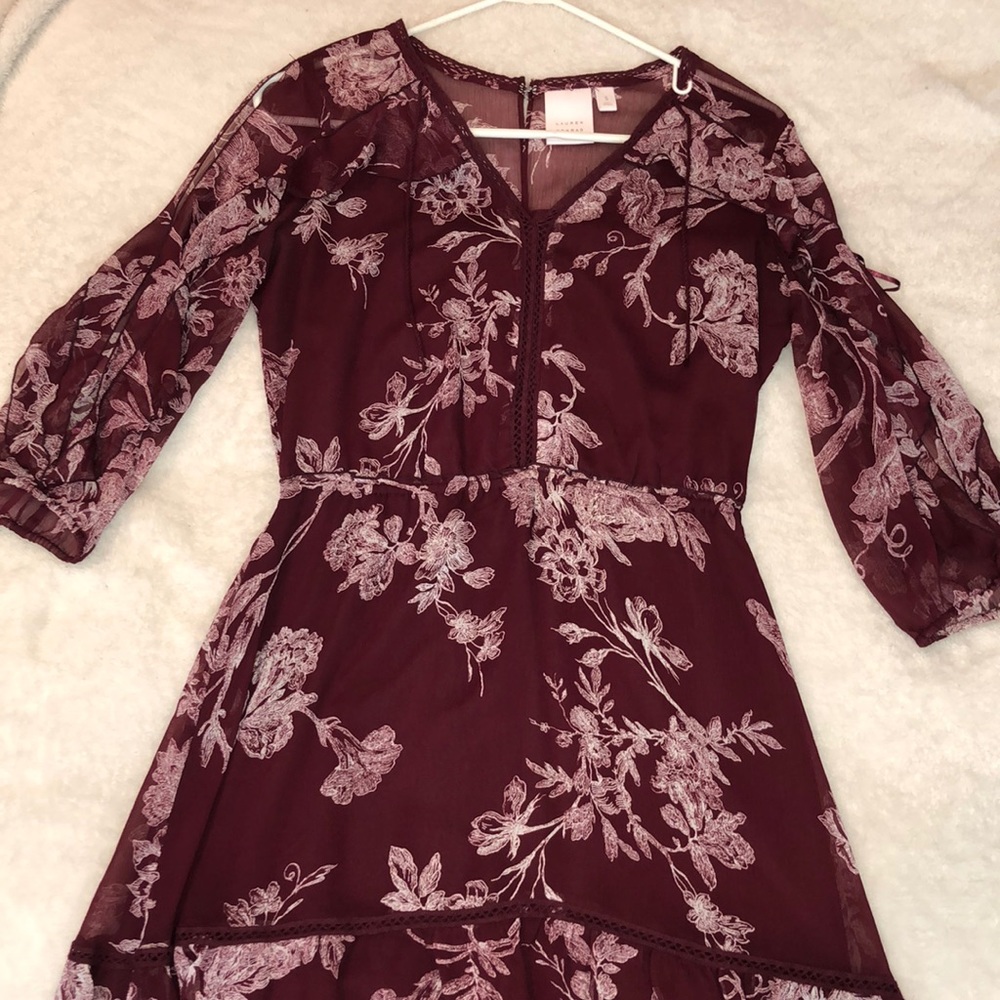 burgundy lauren conrad flowy/ ruffle floral dress